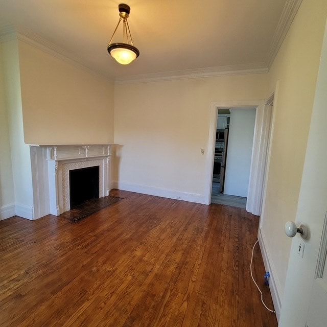 Building Photo - 10 S Cottenet St
