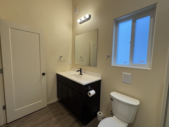 Building Photo - 11072 SW Sunny Hl Ln