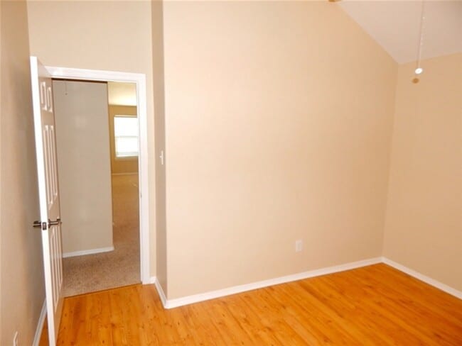 Building Photo - 814 Levi Bend