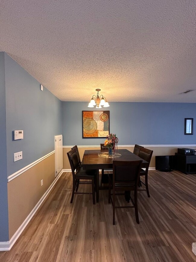 Building Photo - Wakefield Subdivision - Fully Furnished TD...