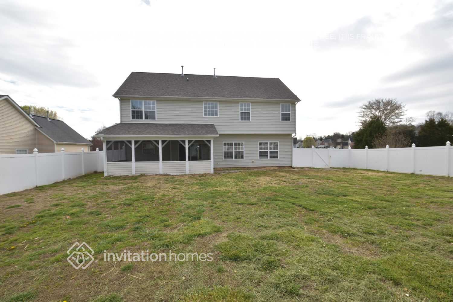 Building Photo - 549 Meredith Court