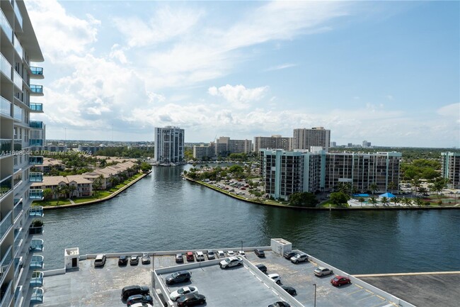 Building Photo - 3800 S Ocean Dr