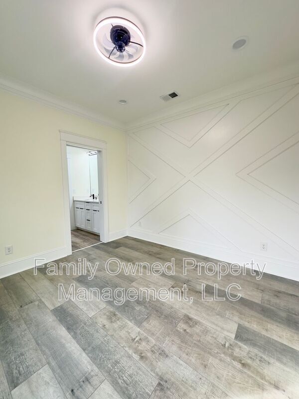 Building Photo - 2245 Fillmore St