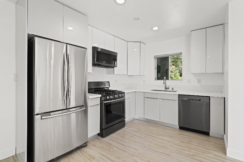 Building Photo - 249 S Coronado St