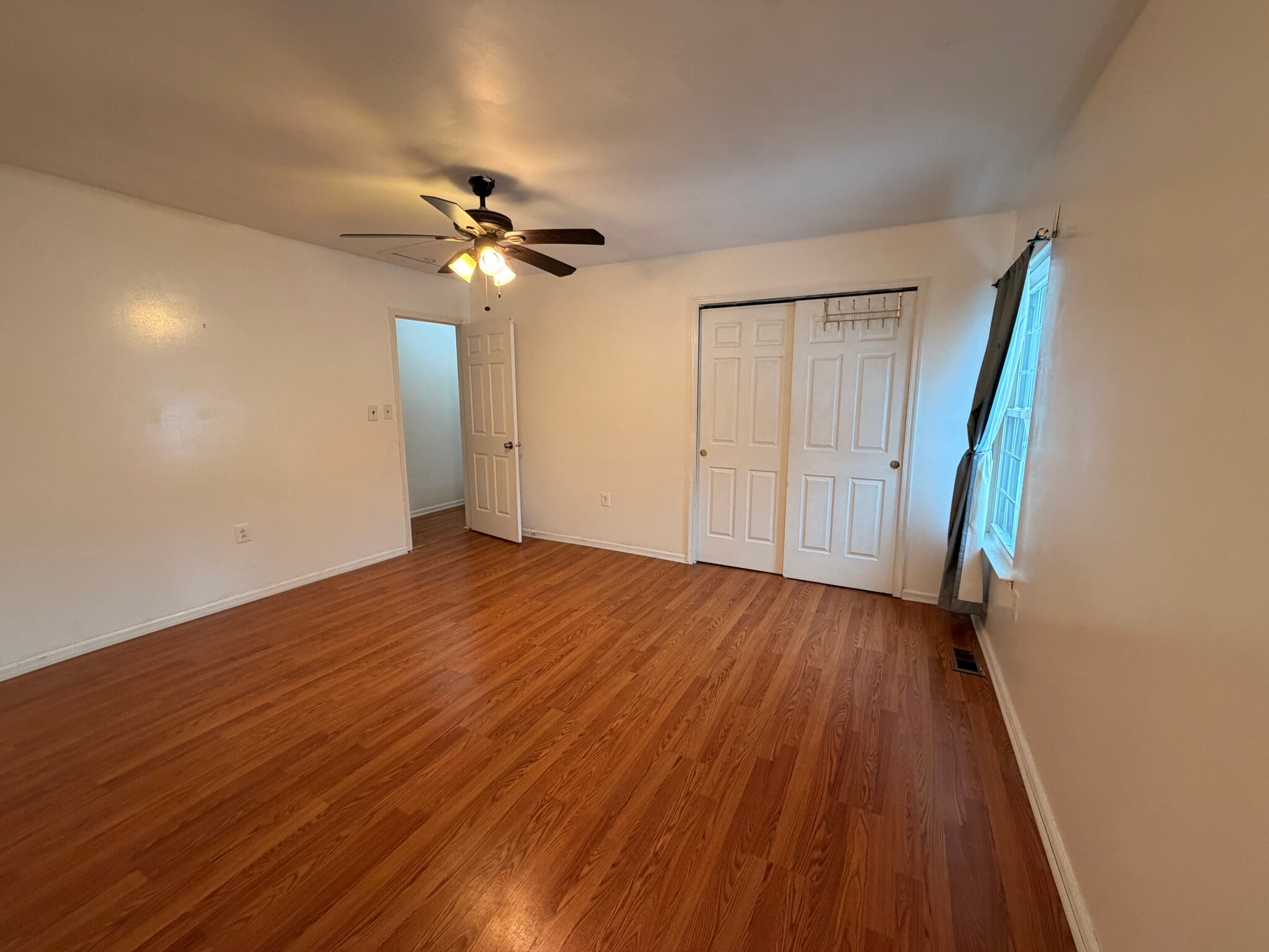 Building Photo - 11 Van Pelt Ct