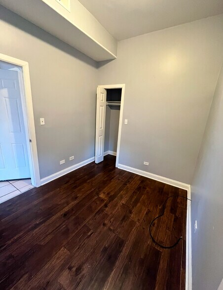 Building Photo - 5941 S Aberdeen St