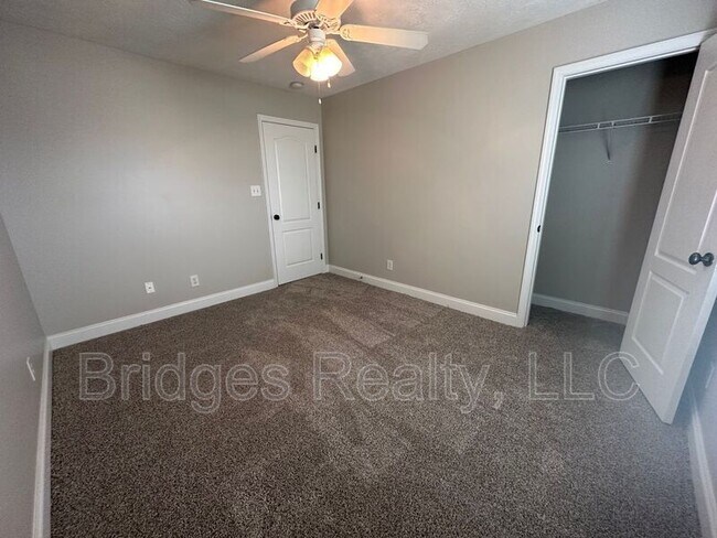 Building Photo - 900 Bryan Cir