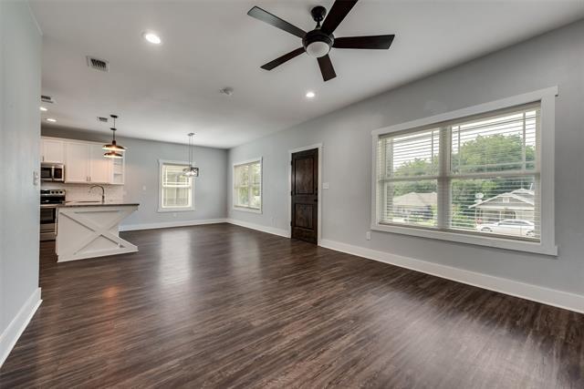 Building Photo - 1212 W Elm St