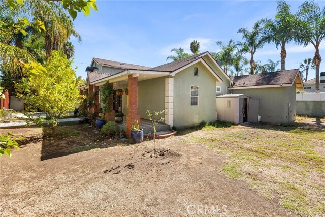 Building Photo - 13936 Magnolia Blvd
