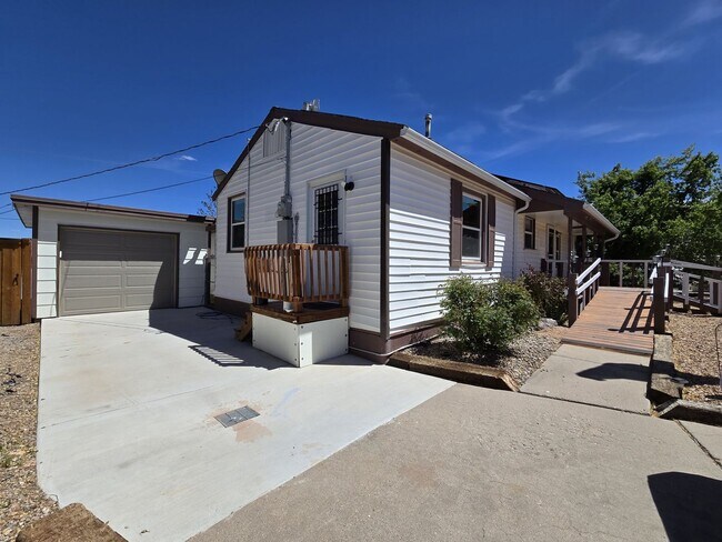 Building Photo - 346 Kayenta Dr