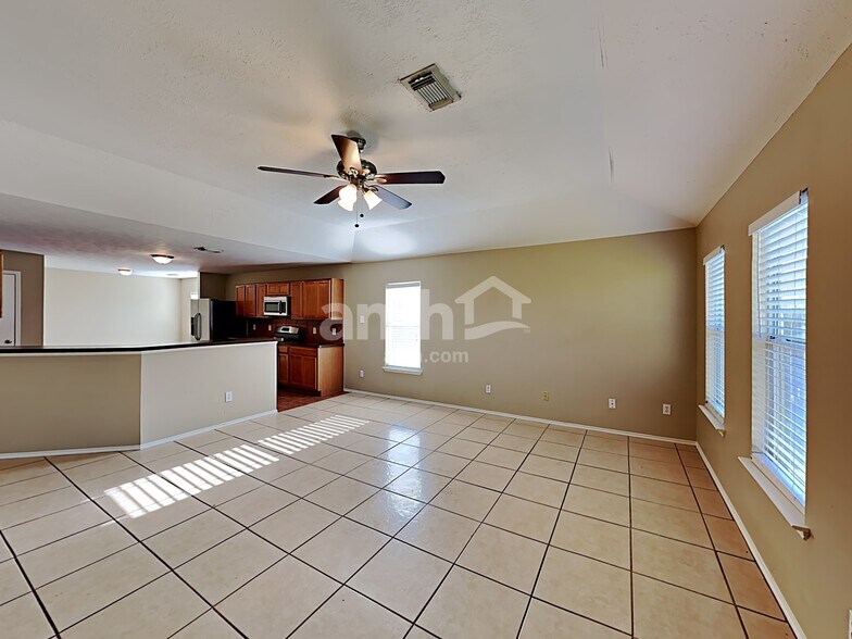 Building Photo - 7710 Eldergrove Ln