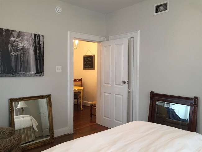 Building Photo - 1051 Government St