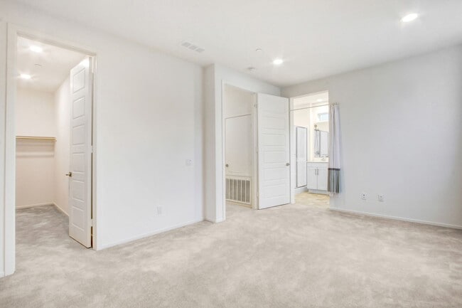 Building Photo - Tri-Level, Fully Loaded Home at The Resort in Rancho Cucamonga For Lease!