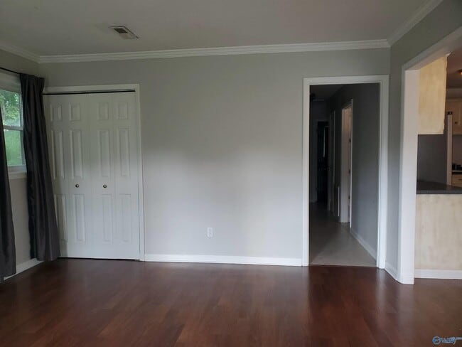 Building Photo - 2248 Norwood Dr NW