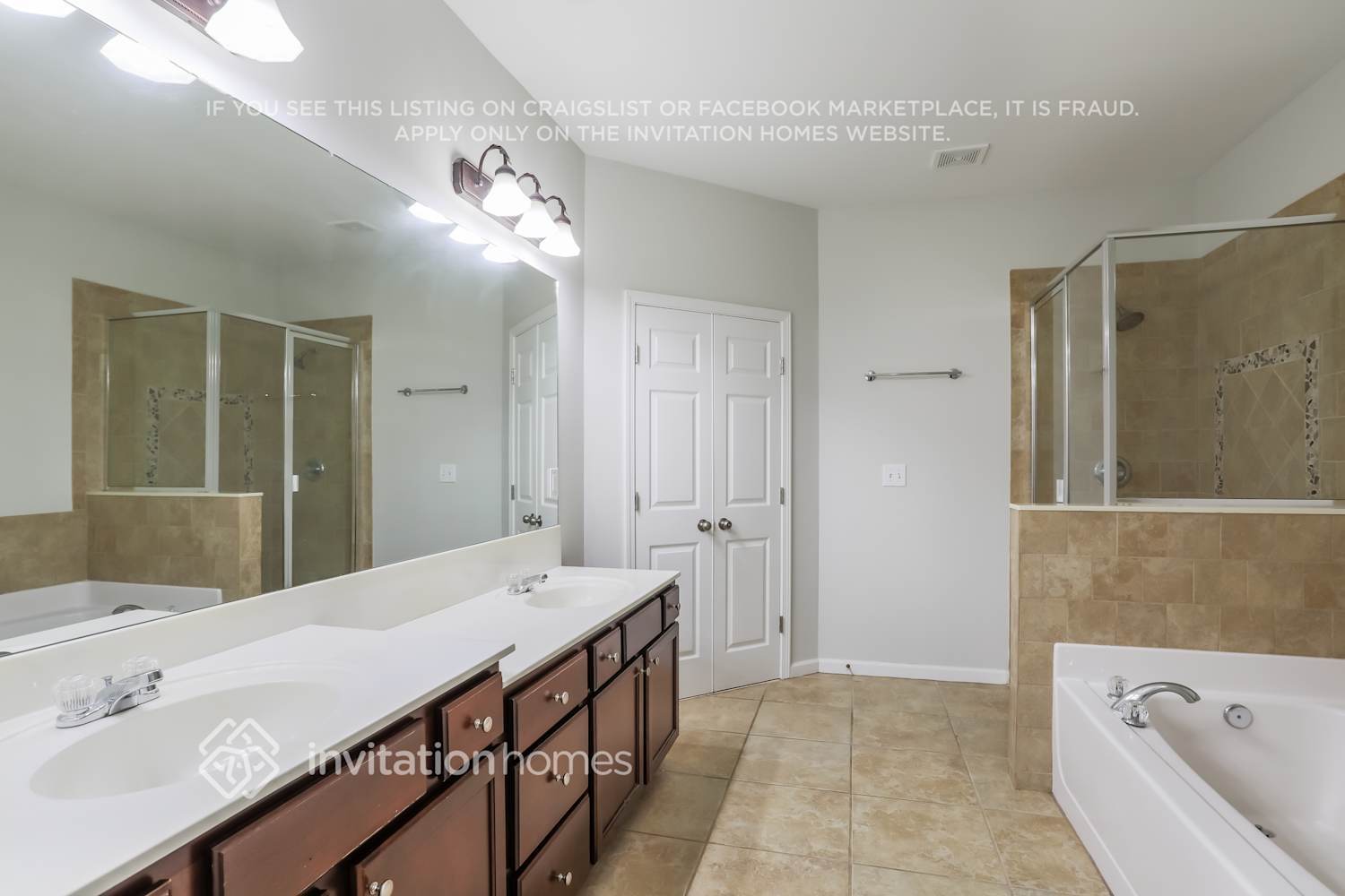 Building Photo - 12881 Deer Park Ln