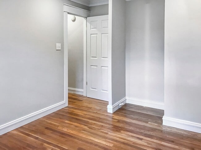 Building Photo - Updated 3 bedroom 1 bath rancher