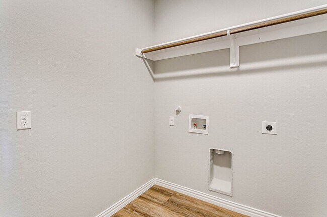 Building Photo - Perfect for Your Growing Family!