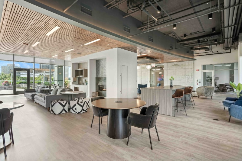 Building Photo - 2100 S Wabash Ave