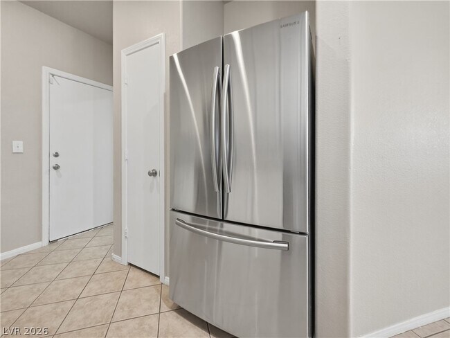 Building Photo - 9305 Gold Dove Ct