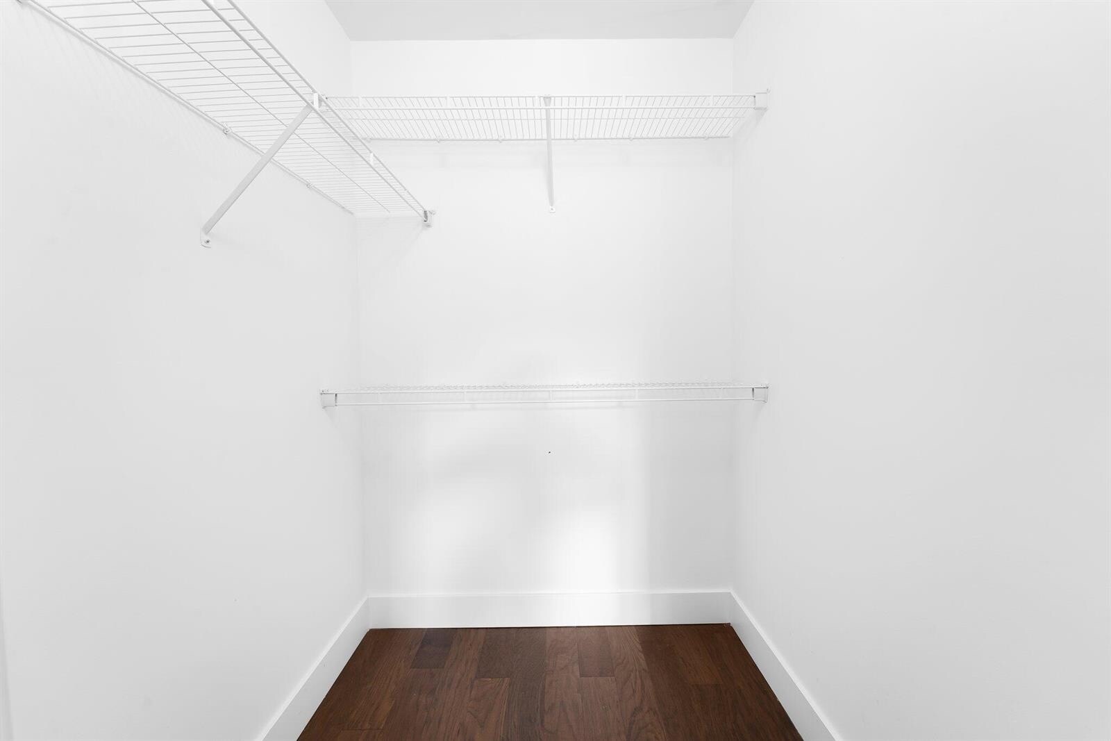 Building Photo - 1111 SW 1st Ave