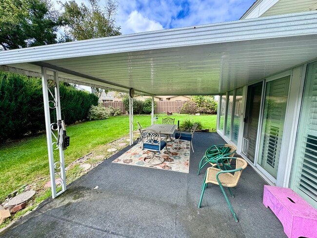 Building Photo - 4316 El Rancho Dr