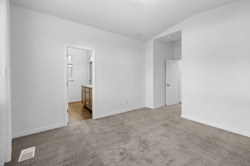 Building Photo - 3041 W Pascal Dr