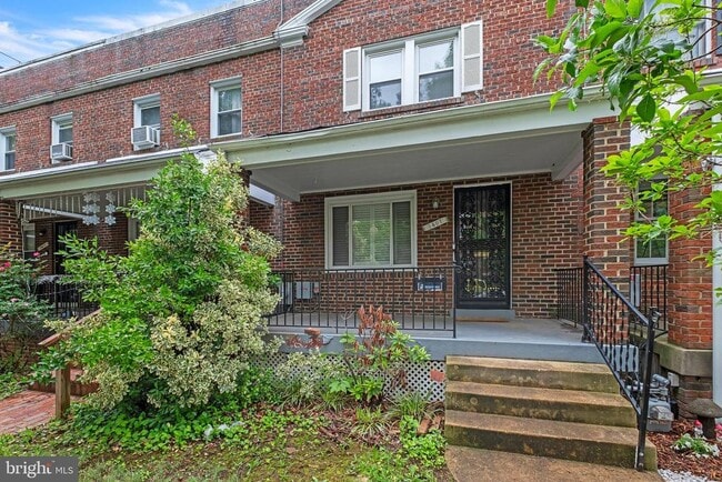Building Photo - 1407 K St SE