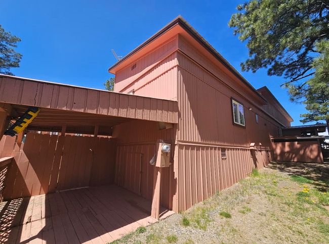 Building Photo - 327 Canyon Cir