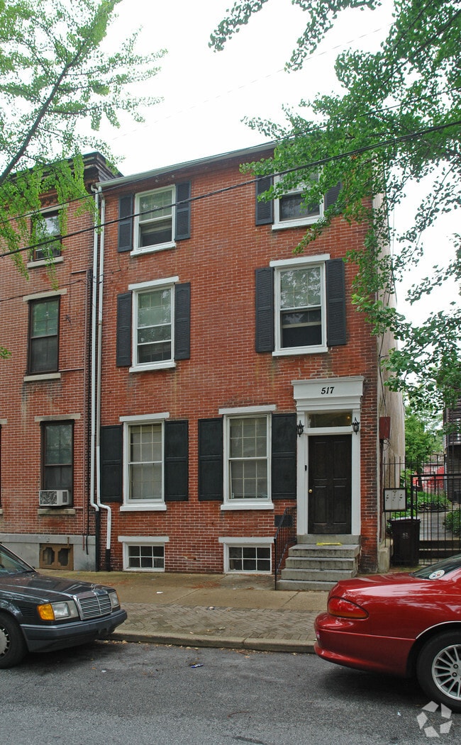 Primary Photo - 517 N West St
