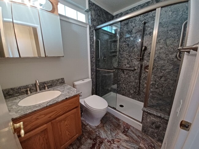 Building Photo - BEAUTIFUL TWO LEVEL 4BD/3BA HOME AVAILABLE IN NEWARK, CA !!!!!!