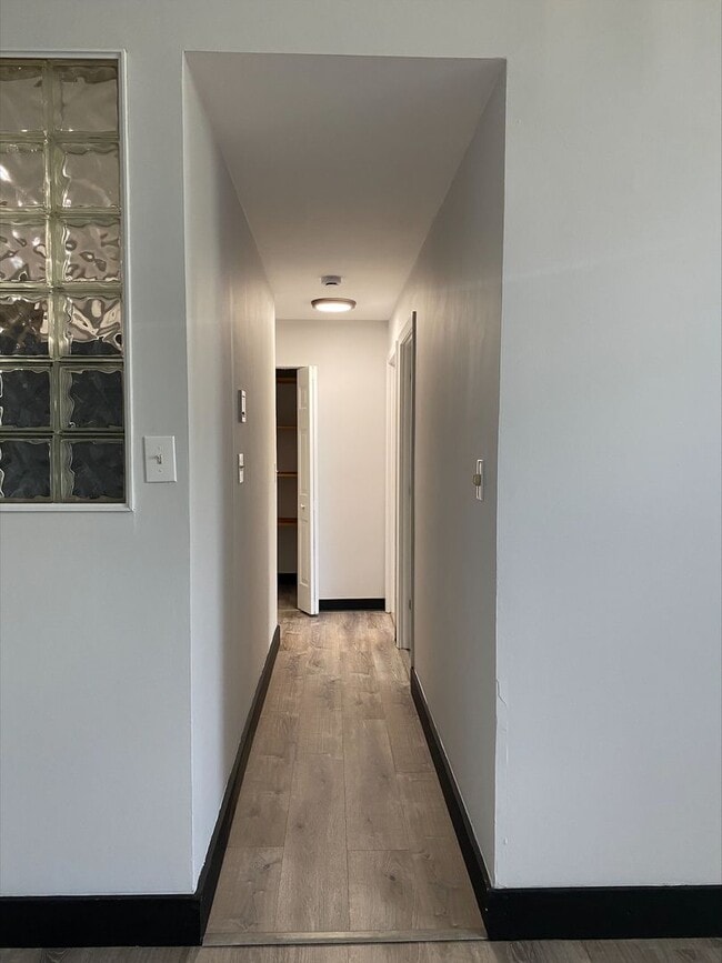 Building Photo - AVAILABLE NOW! This Opportunity Won't Last!