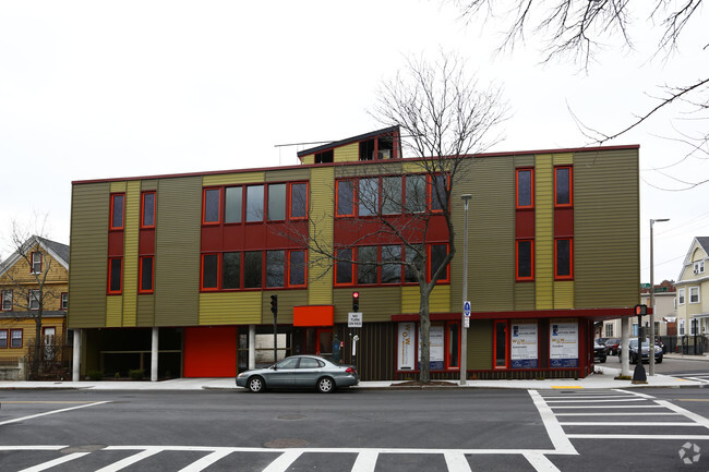 Building Photo - West of Washington