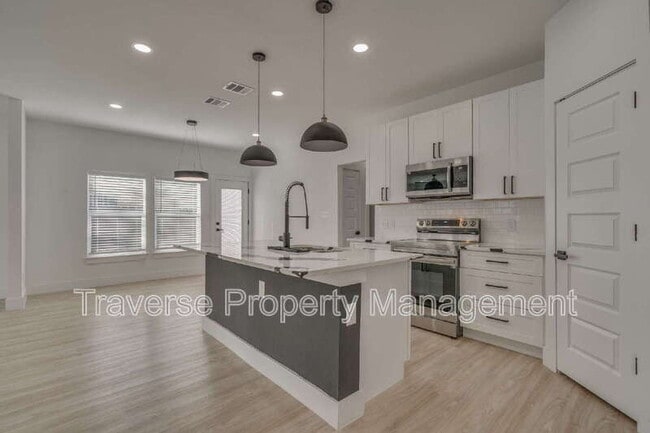 Building Photo - 3707 Penelope St