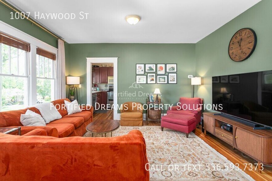 Building Photo - 1007 Haywood St