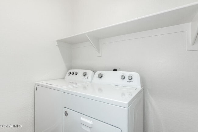 Building Photo - 35082 N Laredo Dr