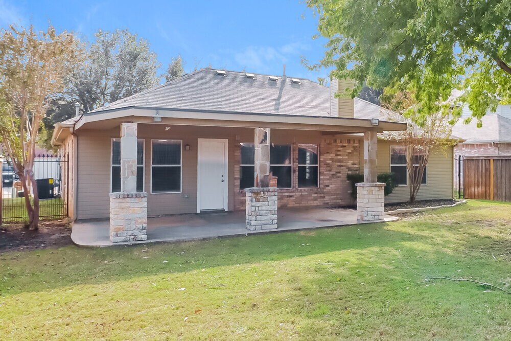 Building Photo - 3113 Lighthouse Dr