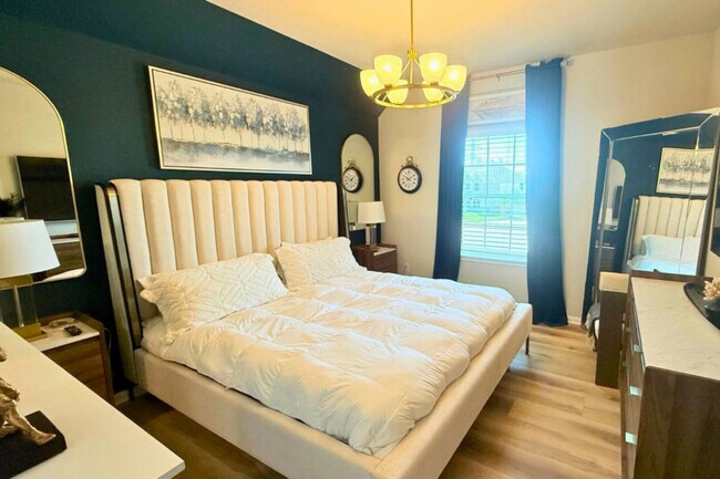 Building Photo - 11347 Needlerock Ct