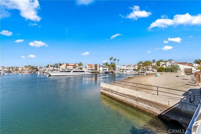 Building Photo - 16293 Wayfarer Ln