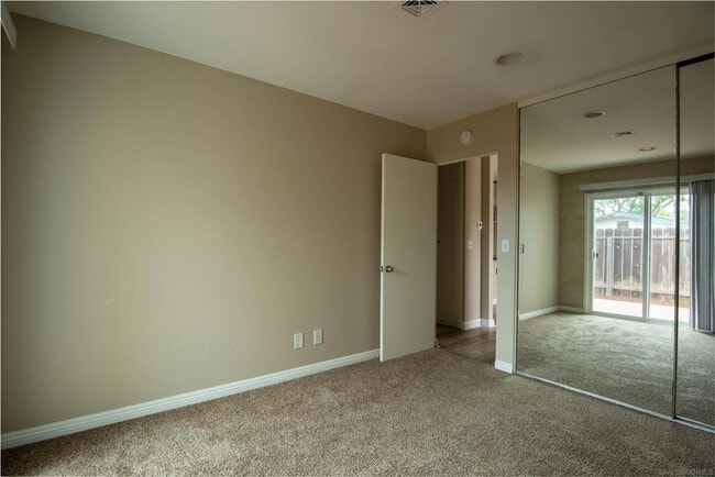 Building Photo - 4632 Finsen Ave