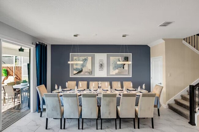 Building Photo - 9016 Sommerset Hills Dr