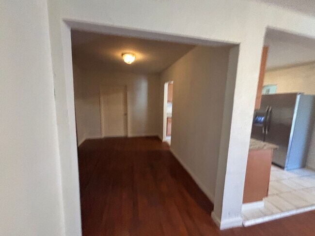Building Photo - Tulsa Single Family Home for Rent 3 beds 2 bath
