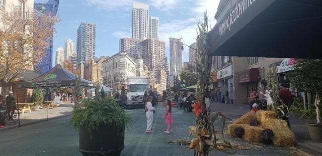 Building Photo - 319 Barrow St