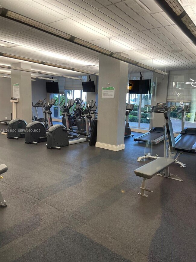 Building Photo - 3801 S Ocean Blvd