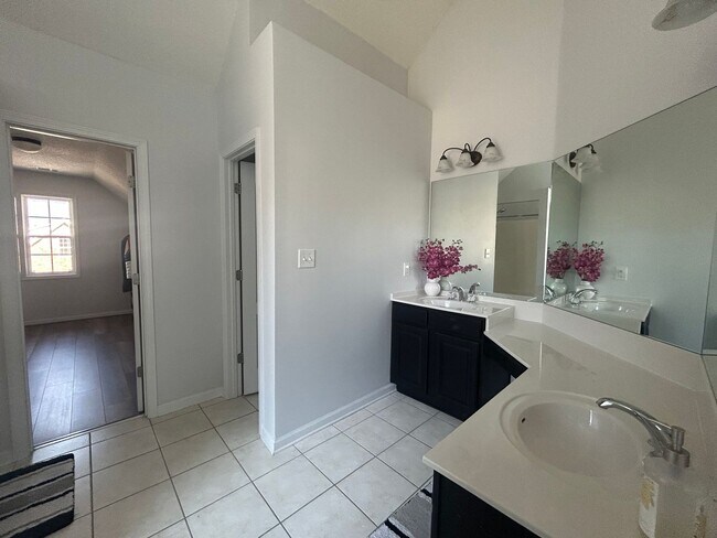 Building Photo - **PRICE IMPROVEMENT**560 Millbrook Village...