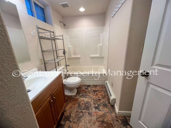 Building Photo - 3115 Paxson Ave