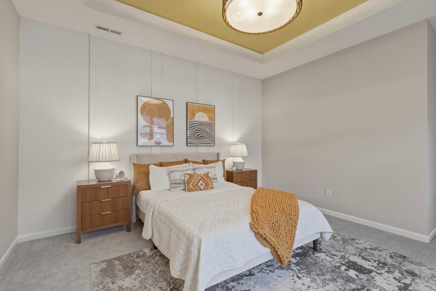 Building Photo - 8104 SE Blanton St