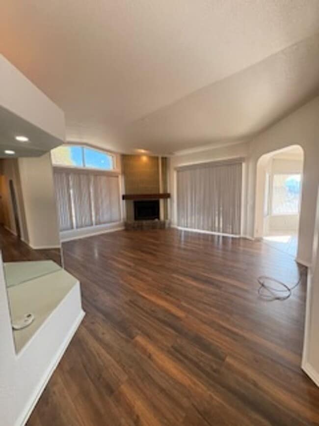 Building Photo - 3 BEDROOM 2 BATH 2 CAR GARAGE w/ Detached 2 room Shop - LONG TERM RENTAL in LHC!!