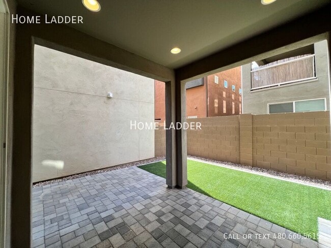 Building Photo - 7055 W Jasper Dr