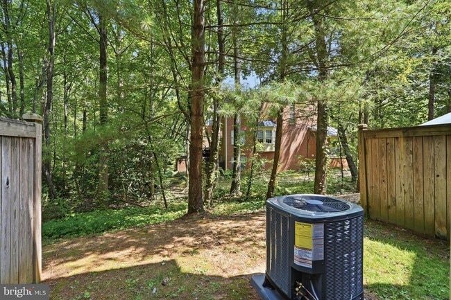 Building Photo - 1414 Park Garden Ln