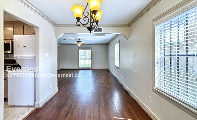 Building Photo - 3340 Blodgett St